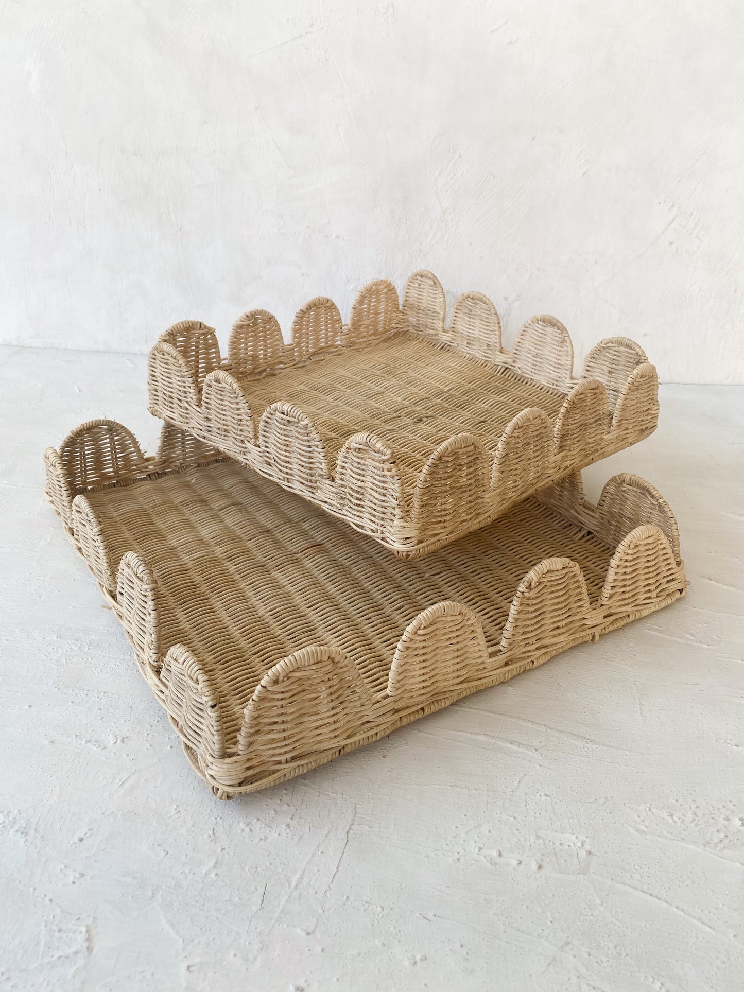 Scallops Rattan Tray