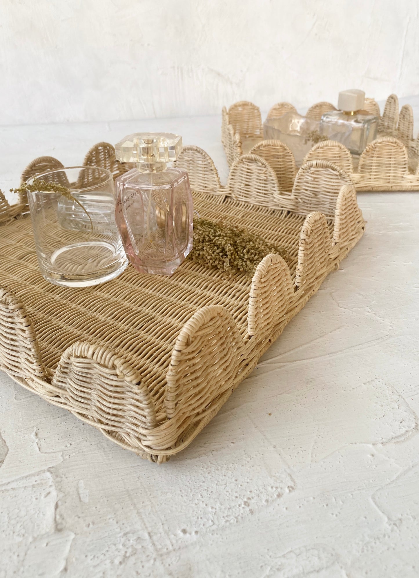 Scallops Rattan Tray