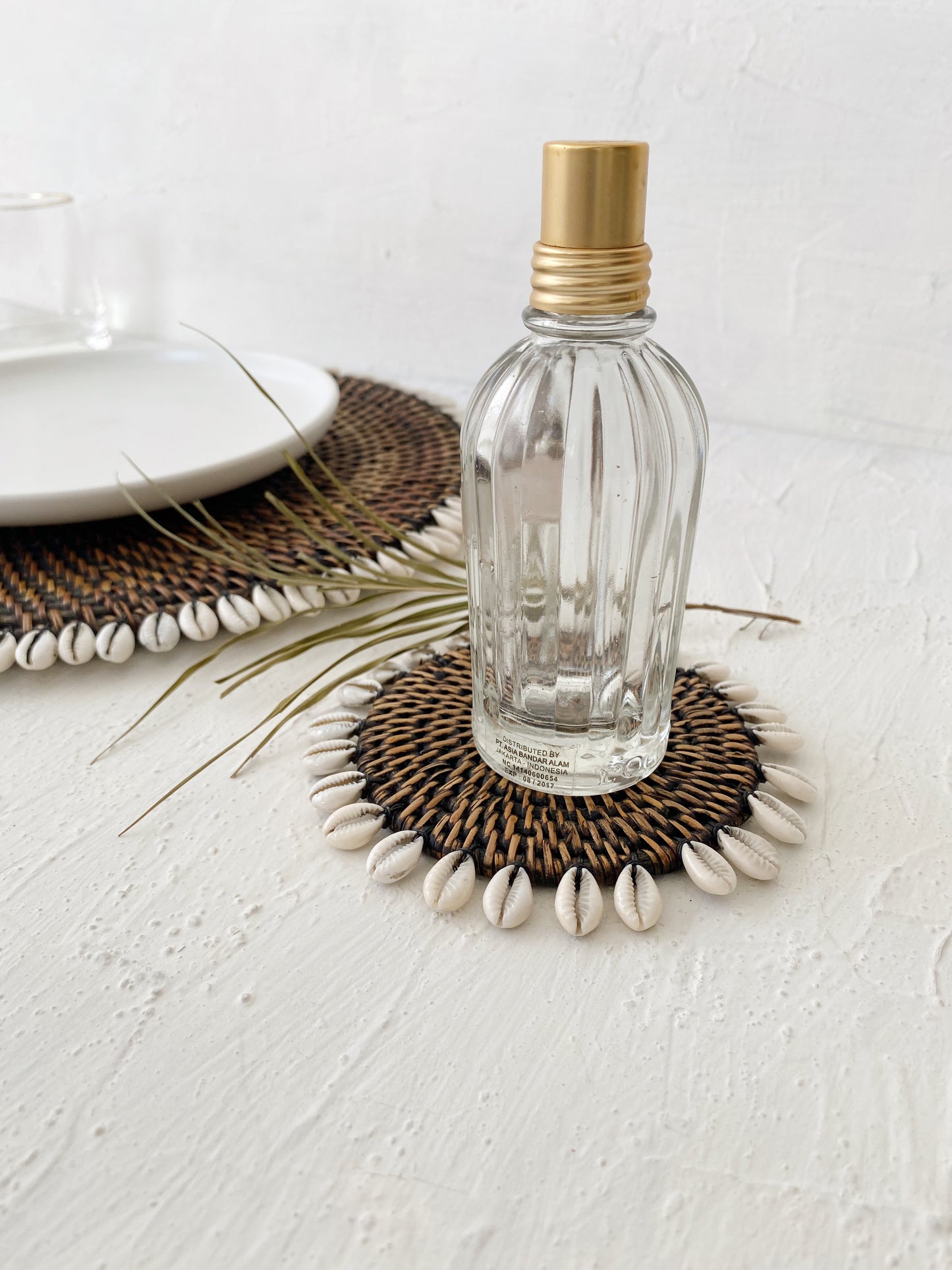 Set of Dark Brown Rattan Shell Coaster