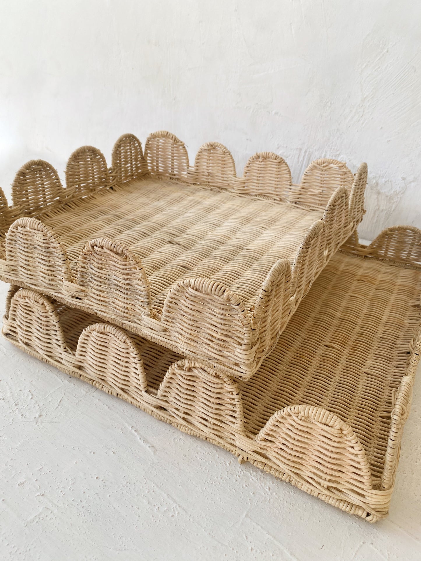 Scallops Rattan Tray