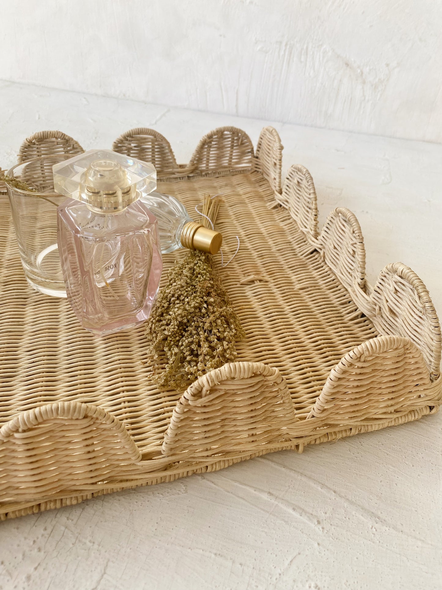 Scallops Rattan Tray