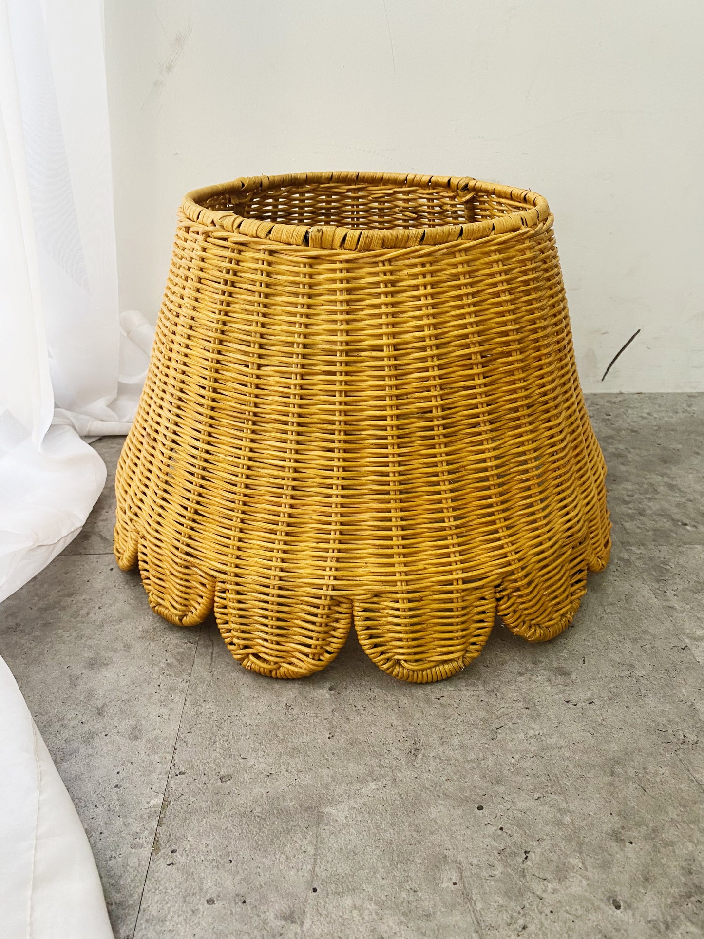 Rattan Scallops Lamp Shade