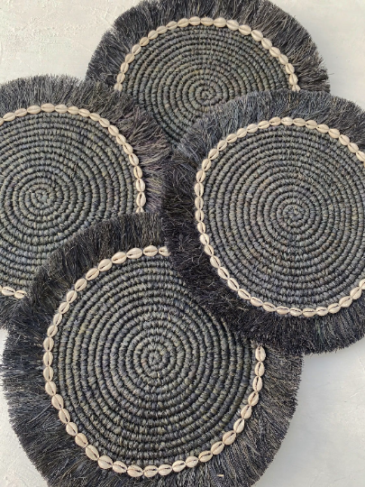 Raffia Shell Fringe Black Placemats