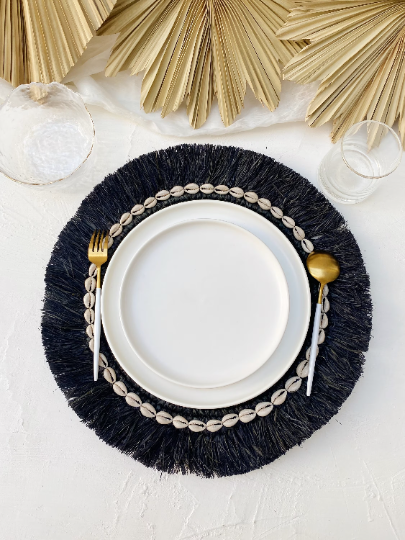 Raffia Shell Fringe Black Placemats