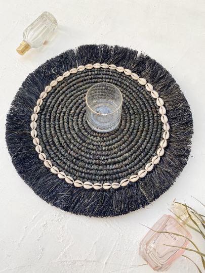 Raffia Shell Fringe Black Placemats