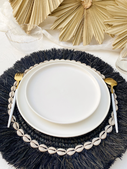 Raffia Shell Fringe Black Placemats