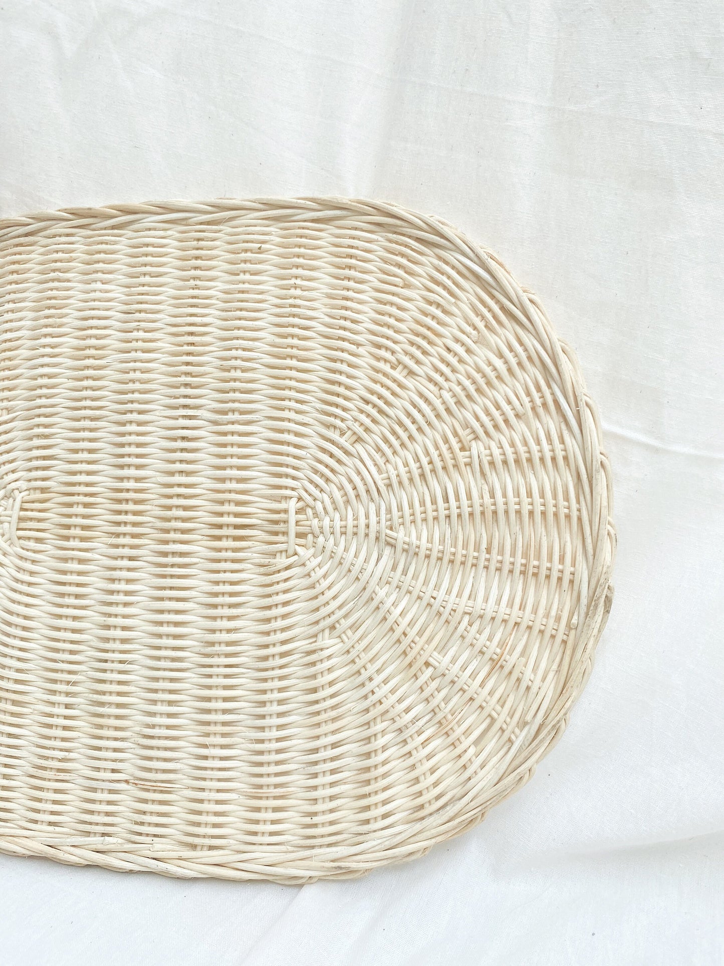 Irian Oval Rattan Placemats