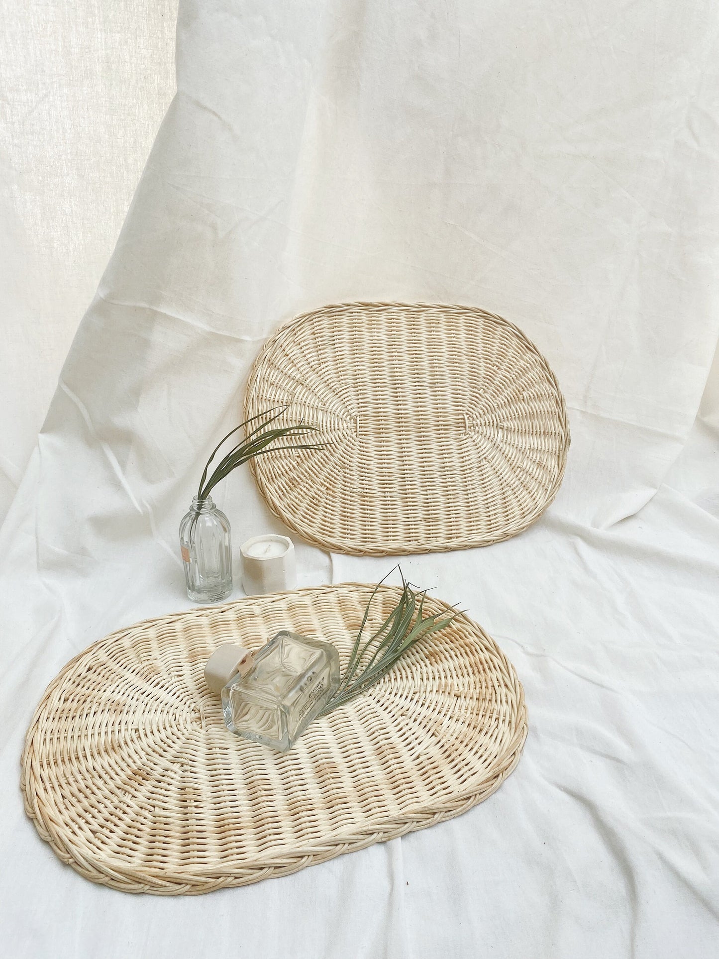 Irian Oval Rattan Placemats