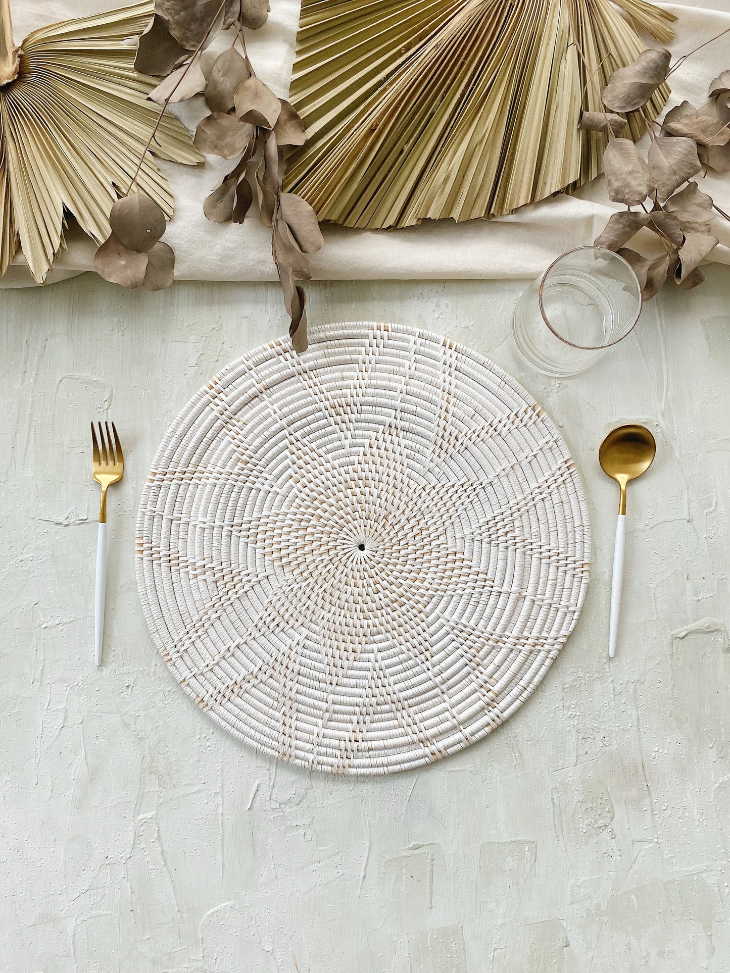 Star Round White Rattan Placemats