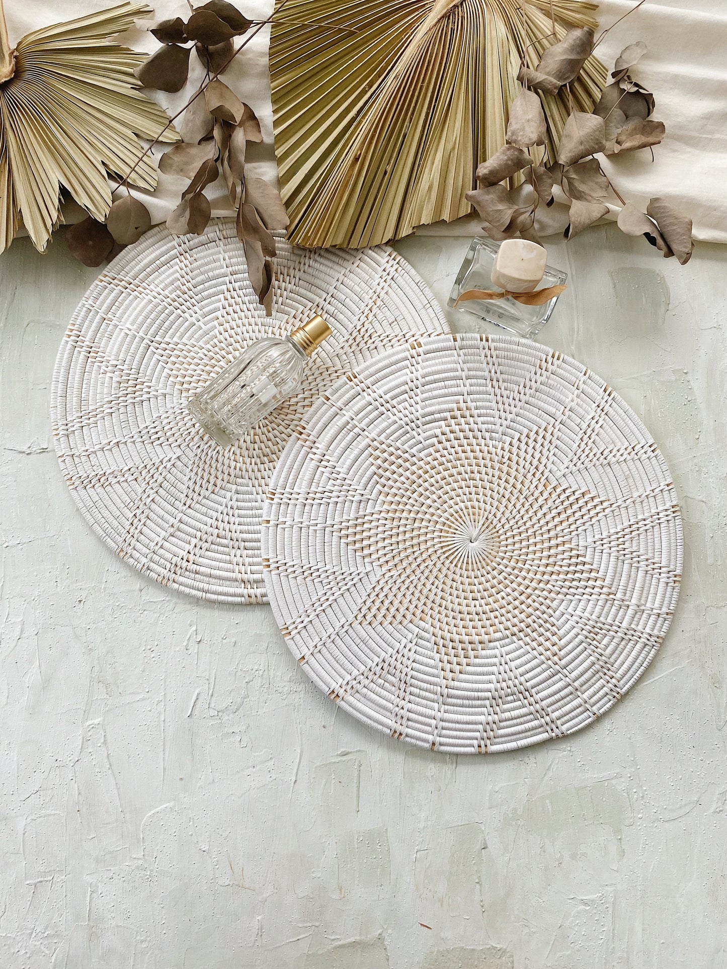 Star Round White Rattan Placemats