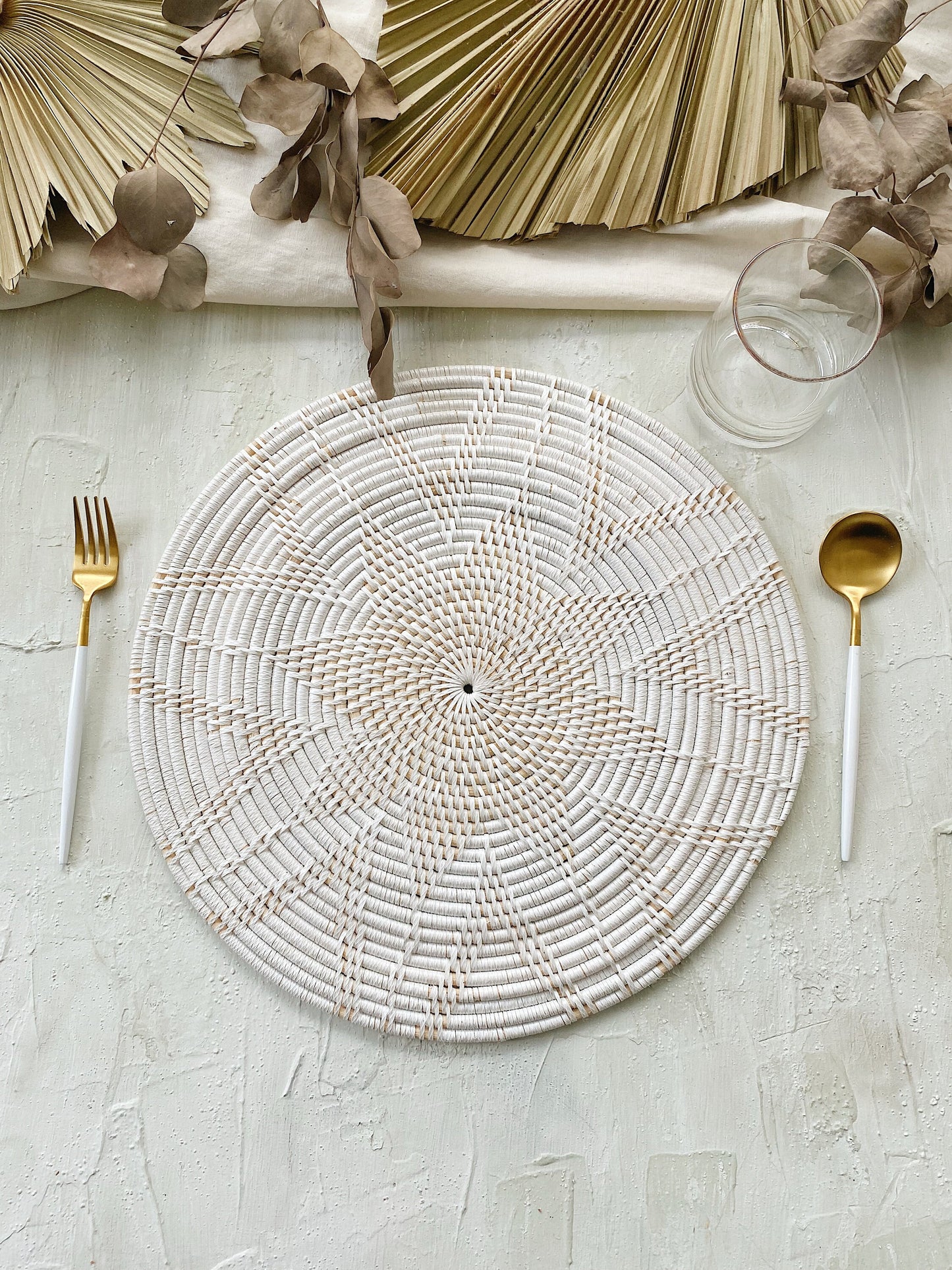 Star Round White Rattan Placemats