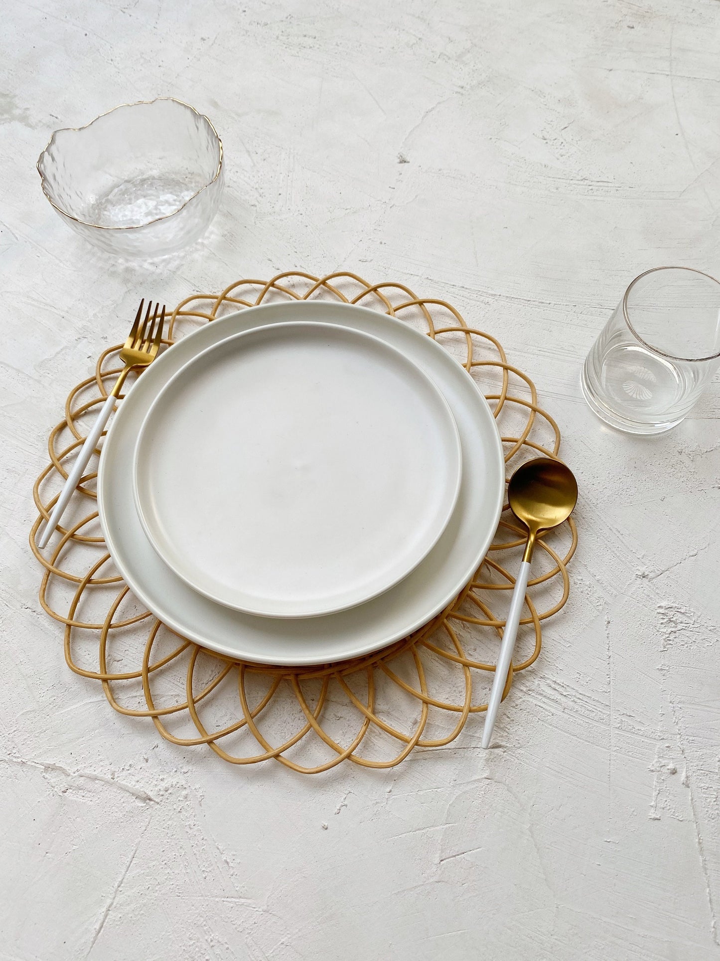 Mare Flower Rattan Placemats